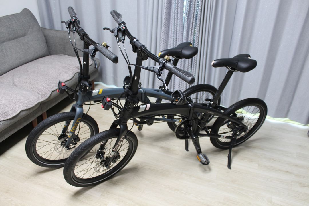 턴버지r10 1대 판매 합니다.(검정색)--1