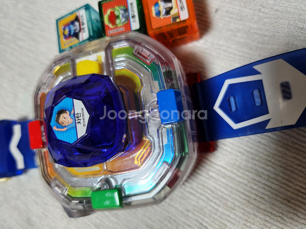 헬로카봇 한정판 큐브시계 크리스탈--1