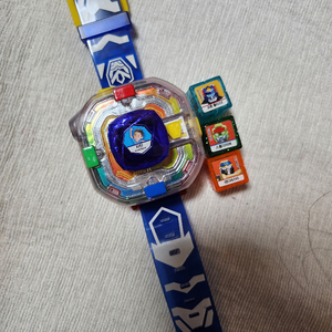 헬로카봇 한정판 큐브시계 크리스탈