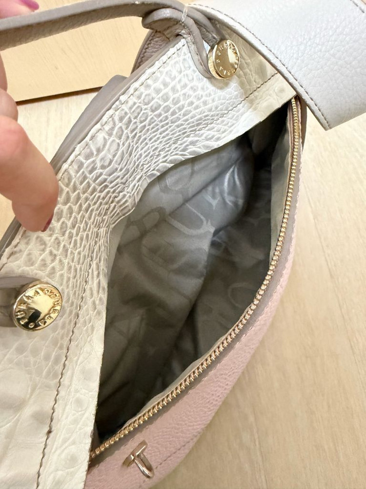 훌라 파이퍼백 소가죽 명품 토트백 furla (악어가죽 엠보 한정판) 이미지