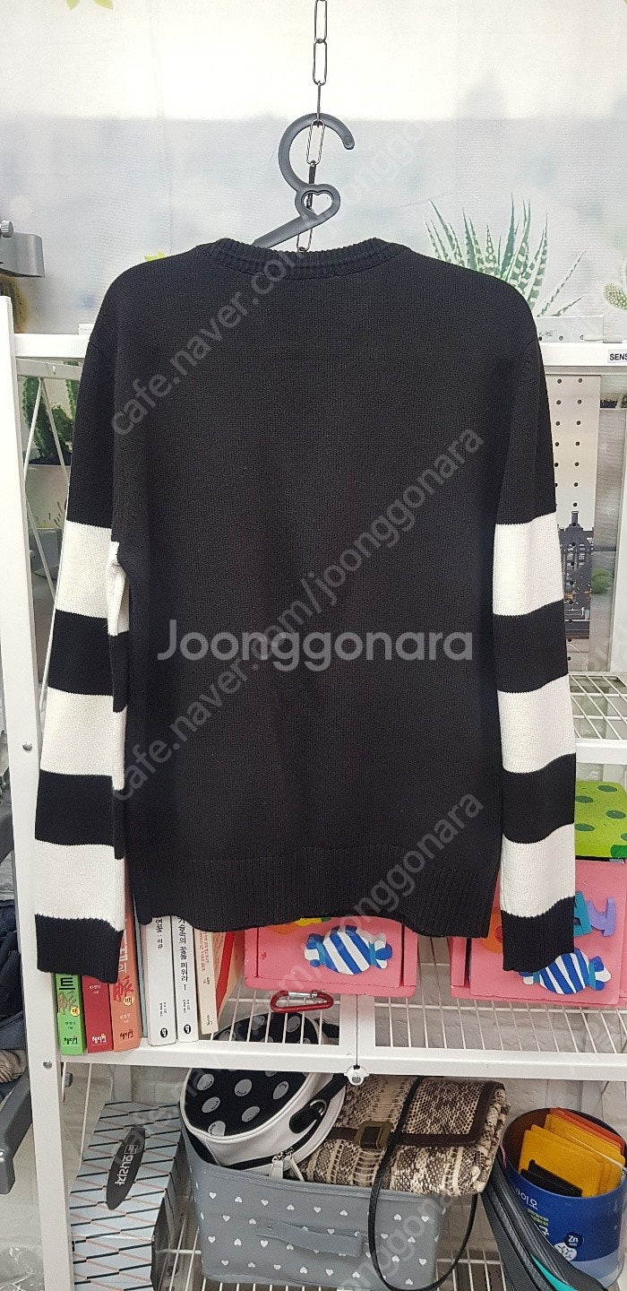 럭키슈에뜨 여성니트 프리 간절기 라운드 니트티셔츠 WB33--5