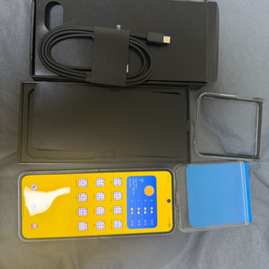 갤럭시 z플립6 256 실버쉐도우 풀박 판매