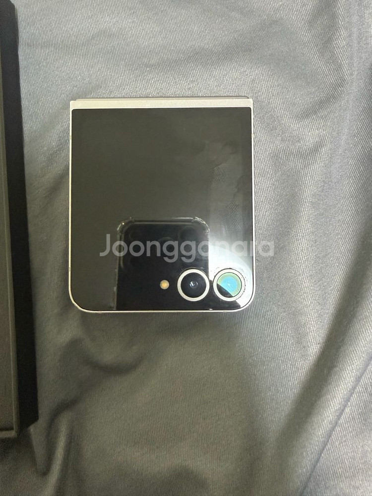 갤럭시 z플립6 256 실버쉐도우 풀박 판매--3
