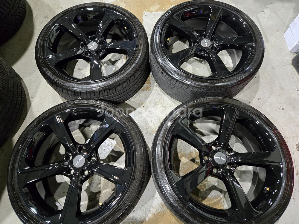 제네시스G70 스포츠 19인치 순정 휠타이어 판매합니다--0