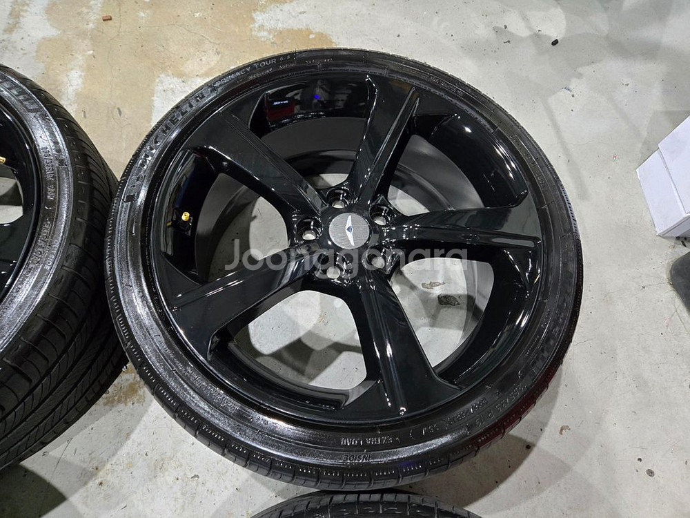 제네시스G70 스포츠 19인치 순정 휠타이어 판매합니다--2