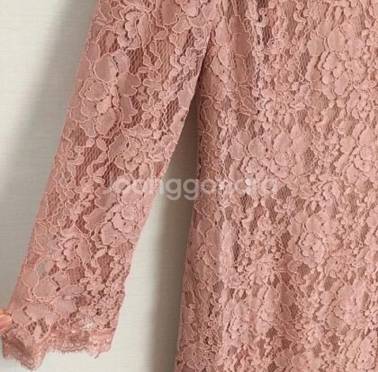 미니멈 레이스 밑단프릴 슬림핏 원피스--4