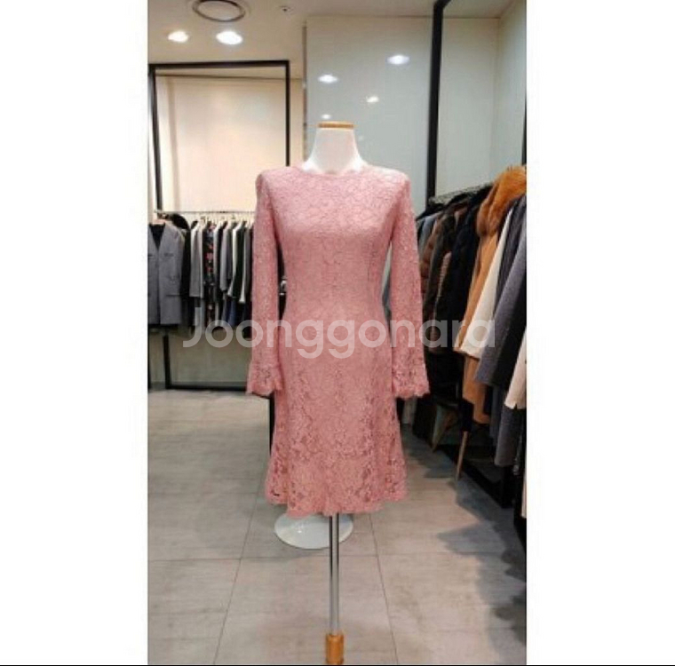 미니멈 레이스 밑단프릴 슬림핏 원피스--7