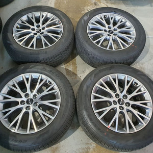 신형 GV80 19인치 임판 순정 휠타이어 판매합니다