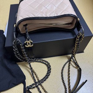 샤넬 가브리엘 호보 스몰 베이지