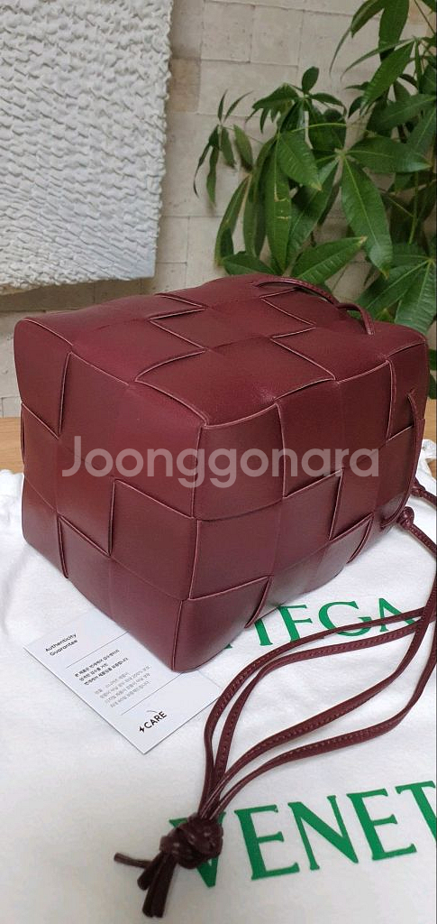 보테가 버킷백/크로스백 스몰 새상품급 정품(감정O)구찌프라다루이비통디올고야드샤넬셀린느생로랑--6