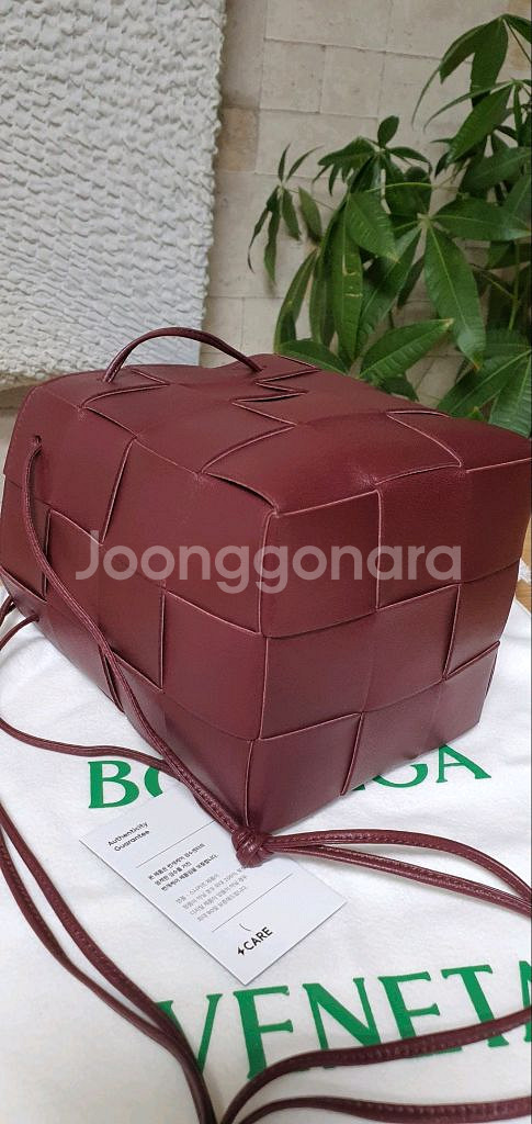 보테가 버킷백/크로스백 스몰 새상품급 정품(감정O)구찌프라다루이비통디올고야드샤넬셀린느생로랑--5