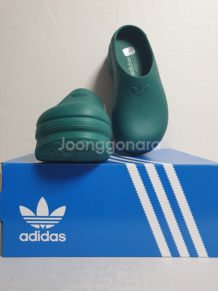 미사용 새상품 245mm 아디다스 뮬 아디폼 스탠스미스 컬리지에이트--2