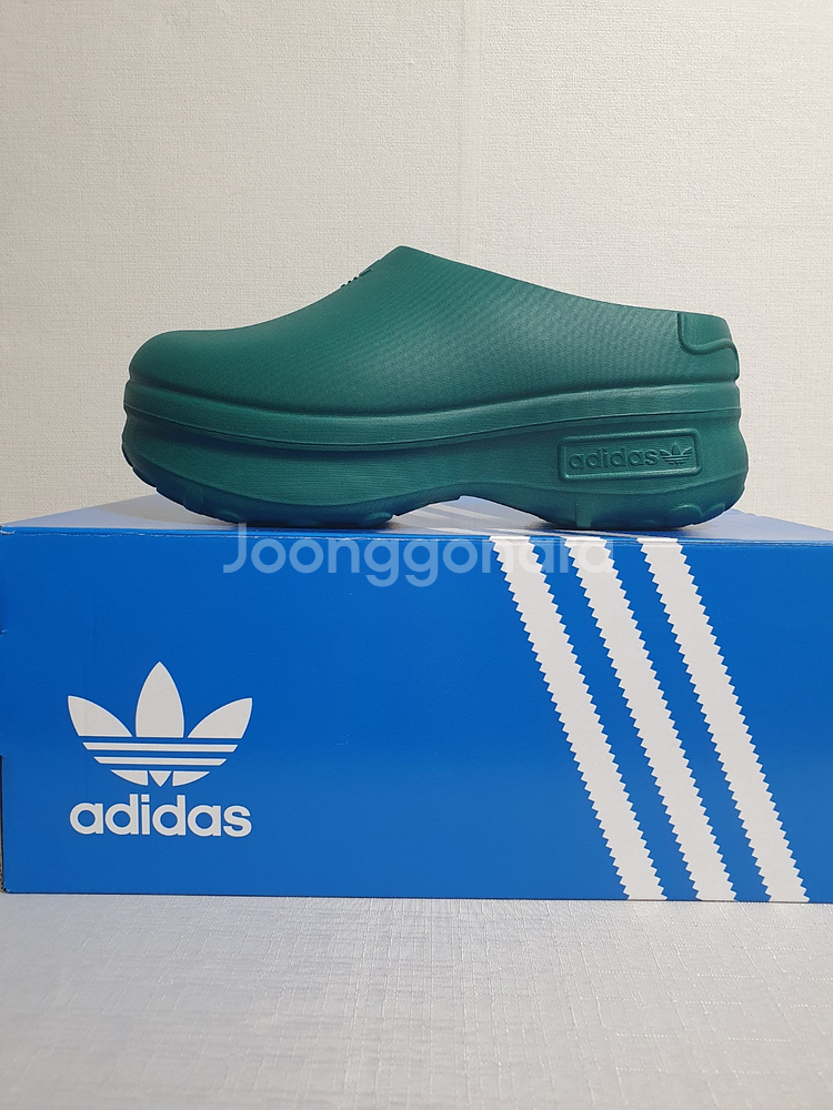 미사용 새상품 245mm 아디다스 뮬 아디폼 스탠스미스 컬리지에이트--3
