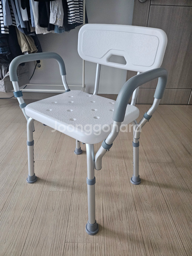 어르신 욕실의자--1