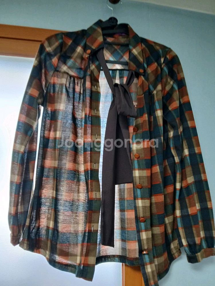 여성 55~66 봄 가을오버사이즈 트렌치 코트 ,체크 반코트,체크 리본 셔츠일괄 이만원--6