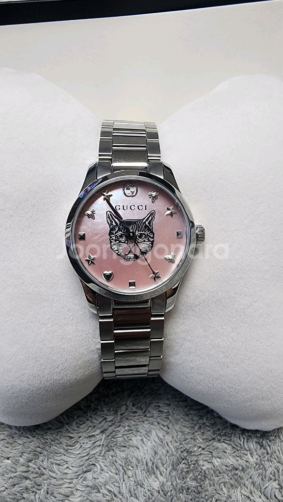 구찌 고양이 메탈 여성 시계(분홍 자개)--1