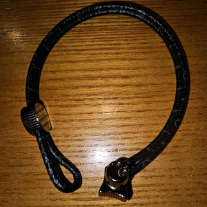 루이비통 캐치잇 팔찌