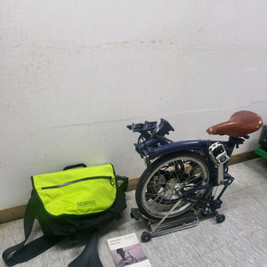 M6R 2018 브롬톤 자전거 (파란색)