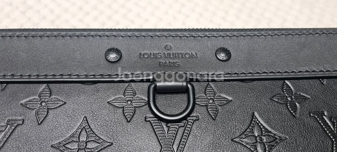 루이비통 디스커버리 쉐도우 클러치--6