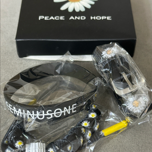 피마원 팔찌 팝니다.