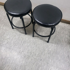 식당 사용 원형 의자 개당 2천원