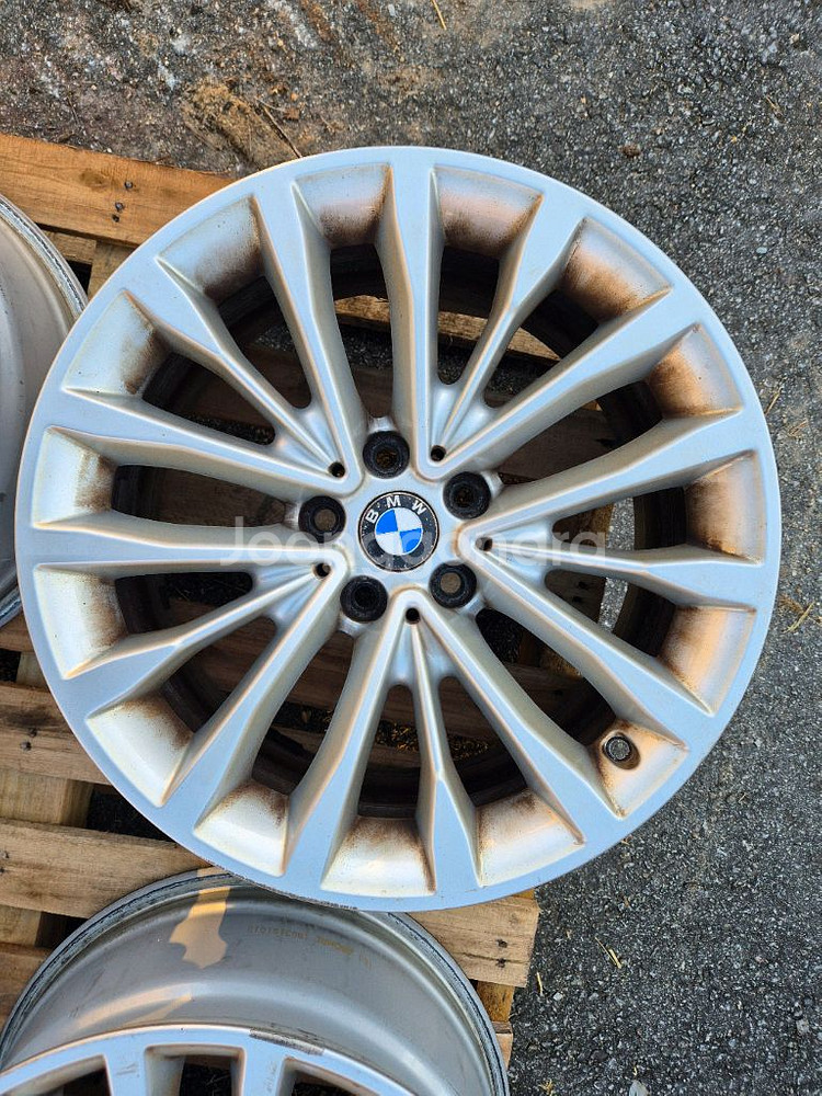 BMW G30 5시리즈 18인치--3