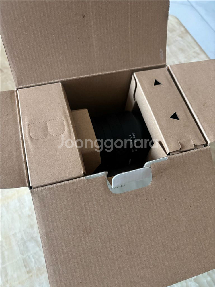 탐론 17-40mm 소니 FE 마운트 렌즈--3