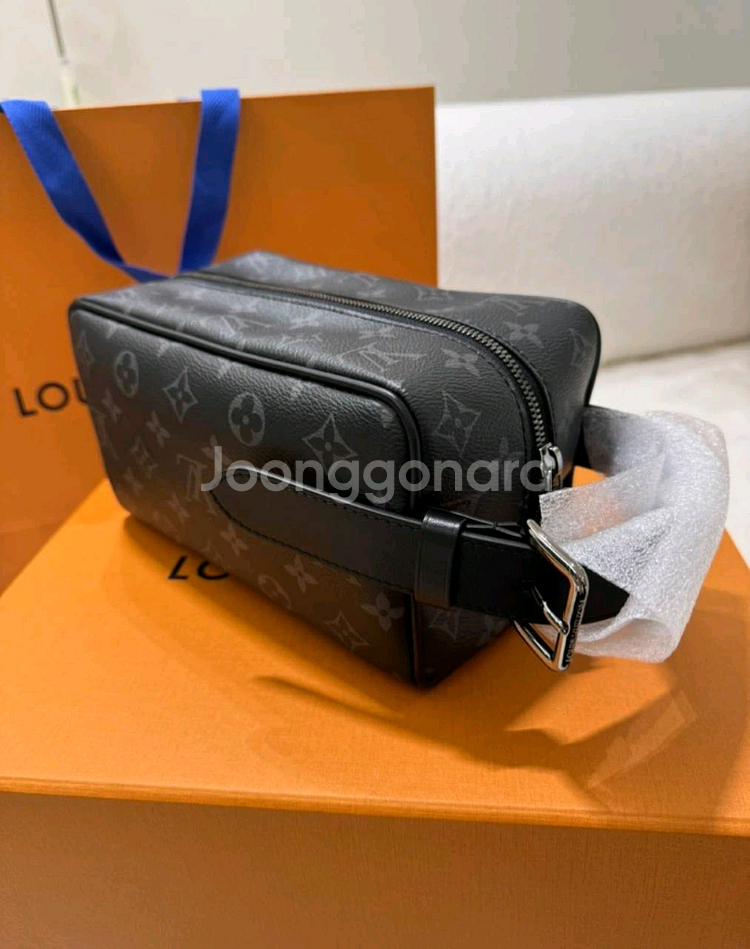 루이비통 락커 돕 키트 모노그램 이클립스(새상품)--1