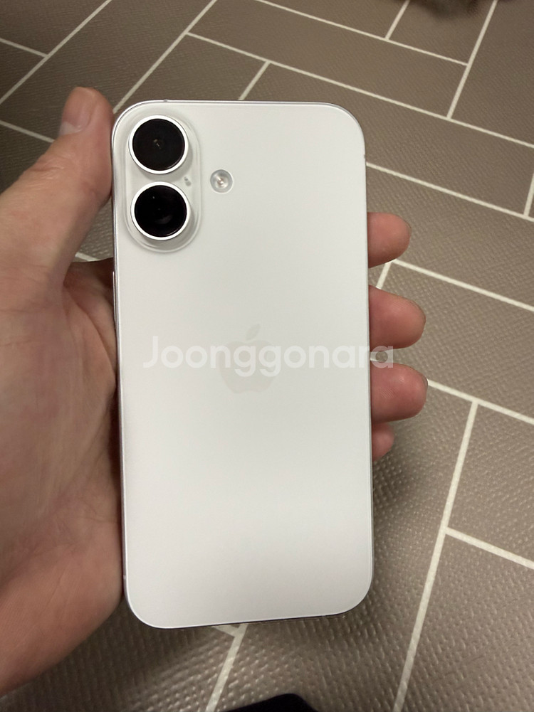 아이폰 16 128기가 화이트--1