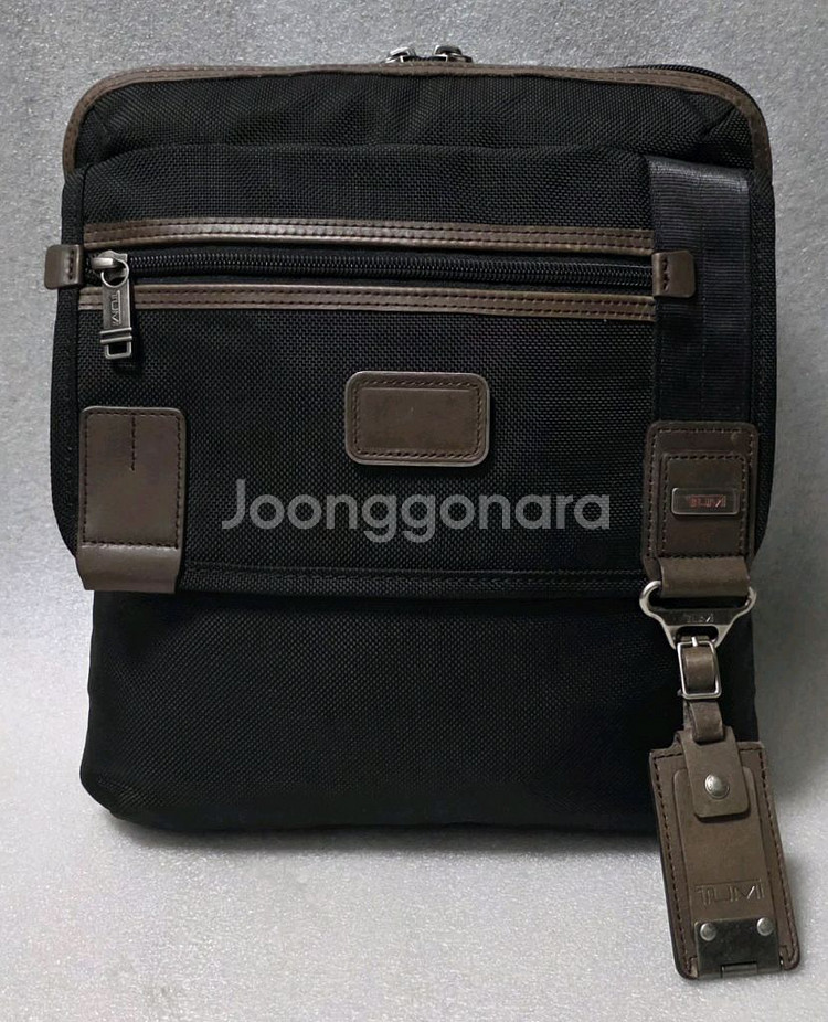 투미 TUMI 알파 브라보 아나폴리스 집 플랩 22304HKH 크로스백--1