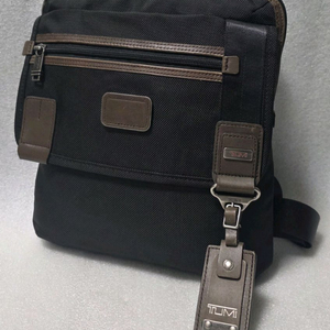 투미 TUMI 알파 브라보 아나폴리스 집 플랩 22304HKH 크로스백