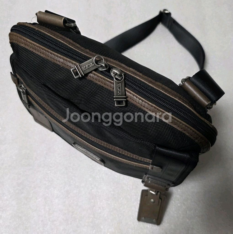 투미 TUMI 알파 브라보 아나폴리스 집 플랩 22304HKH 크로스백--5