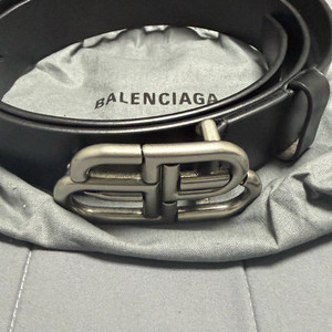 발렌시아가 BB 버클 벨트 이미지