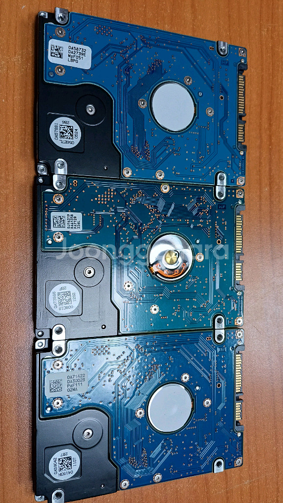 히타치 하드디스크 2.5인치 hdd 500gb 3개 일괄--1