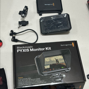 블랙매직디자인 Pyxis Monitor Kit
