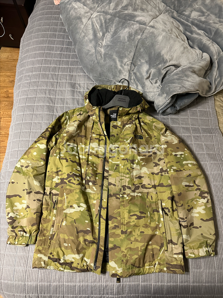 노스페이스 멀티캠 하이벤트 바람막이 L사이즈--0