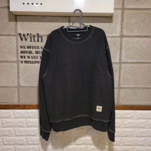 스투시 콘트라스트 스티치 맨투맨 L