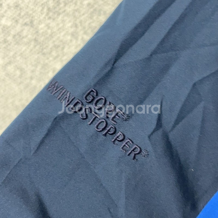 블랙야크 네이비 로고 기능성 바람막이 105--2