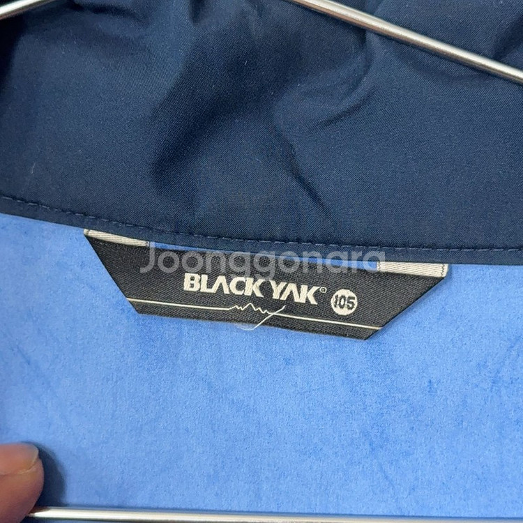 블랙야크 네이비 로고 기능성 바람막이 105--3