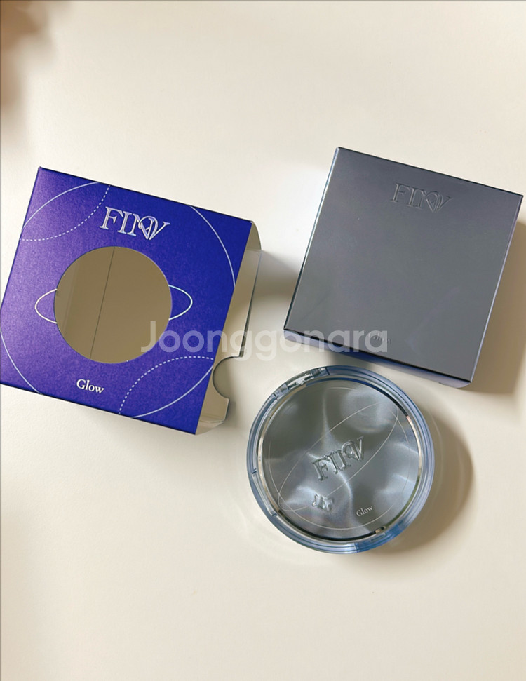 핀브 크리스탈 글로우 쿠션 19호 포슬린--1