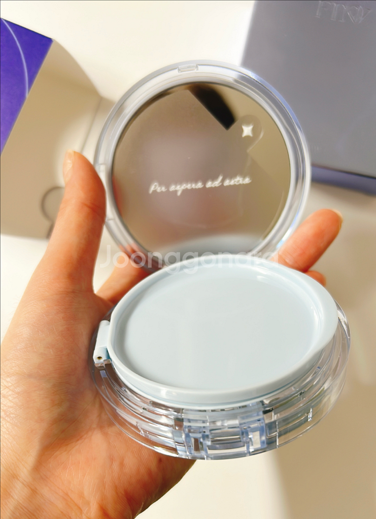 핀브 크리스탈 글로우 쿠션 19호 포슬린--3