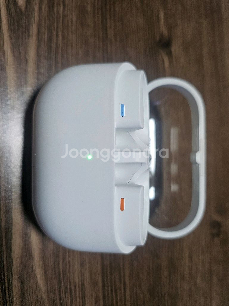 버즈3 프로 충전기--1