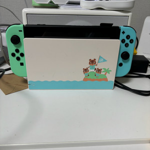닌텐도 스위치 OLED 동물의숲 에디션 프로콘2개, 칩 2개 일괄 상자 다 있음