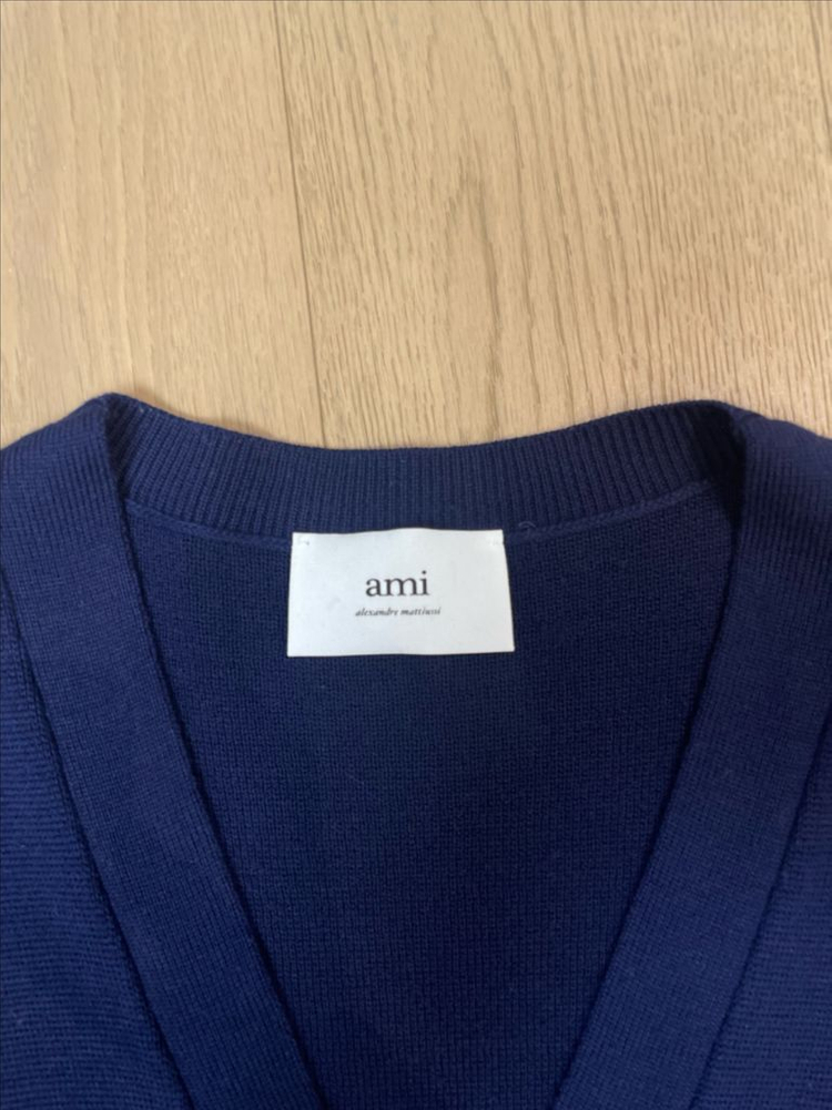 AMI 아미 스몰하트로고 울 가디건 이미지