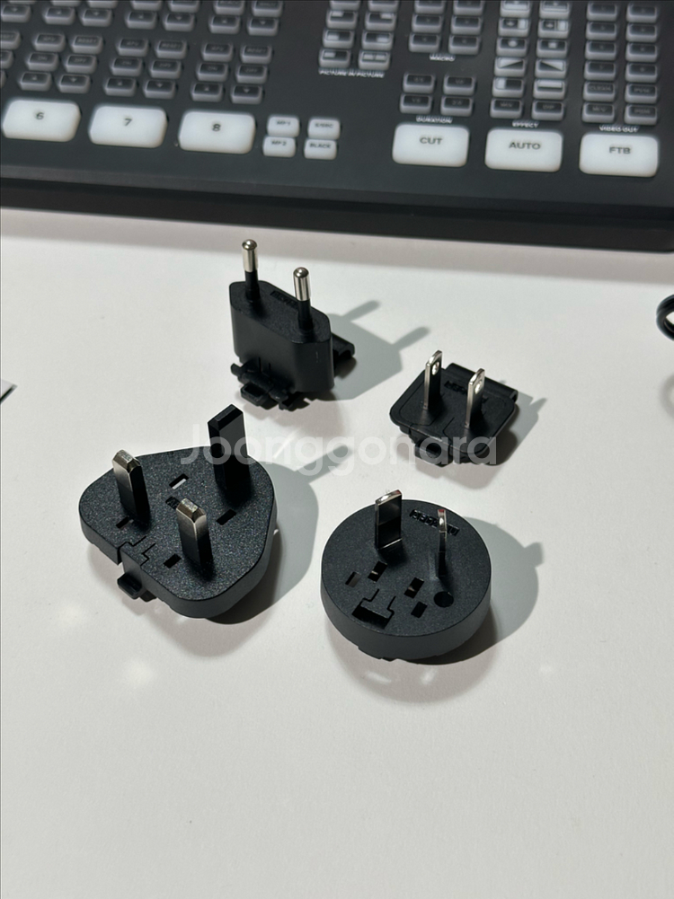 블랙매직디자인 ATEM Mini Extreme ISO--1