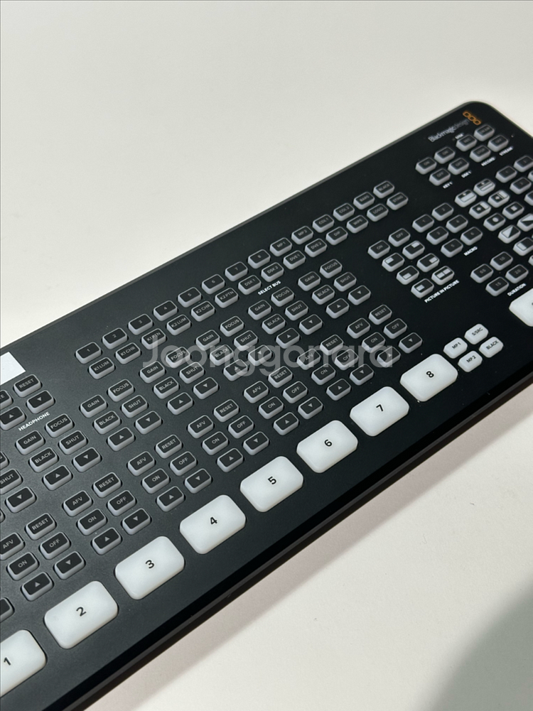 블랙매직디자인 ATEM Mini Extreme ISO--4