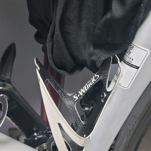 에스윅스 카본물통케이지