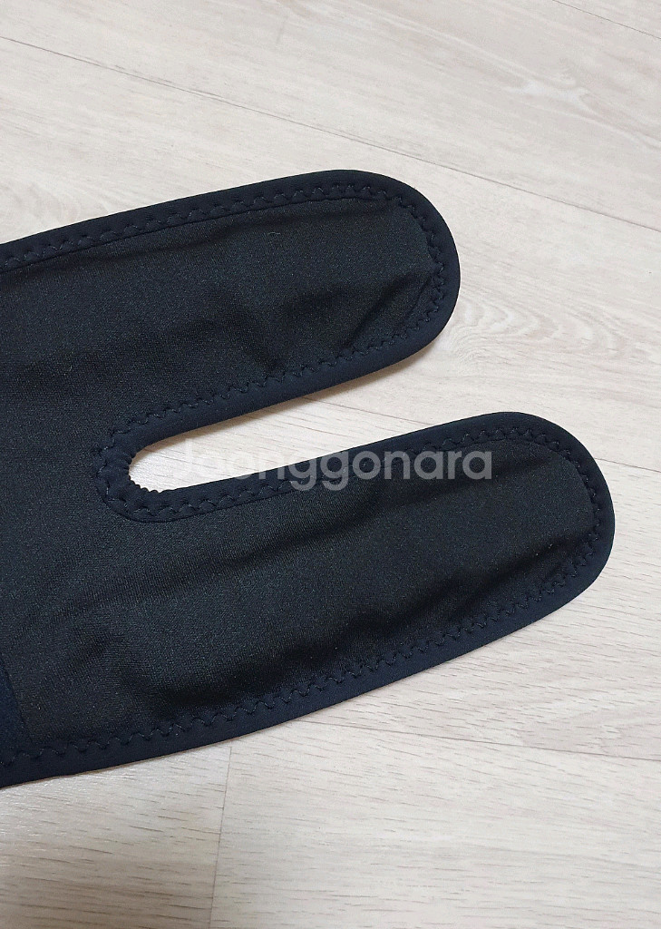 데상트 무릎보호대 오른쪽.최고급 사양--7