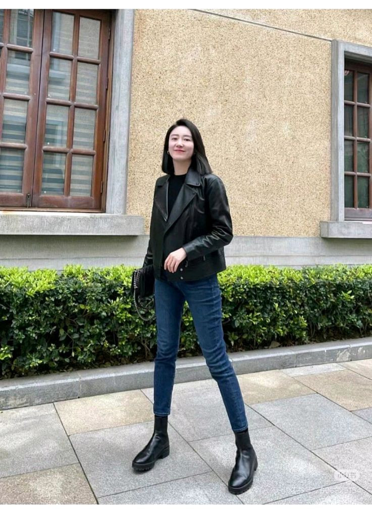 스튜어트와이츠먼 Alina city 부츠 이미지