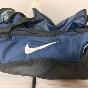 나이키 운동백, 아디다스 축구화